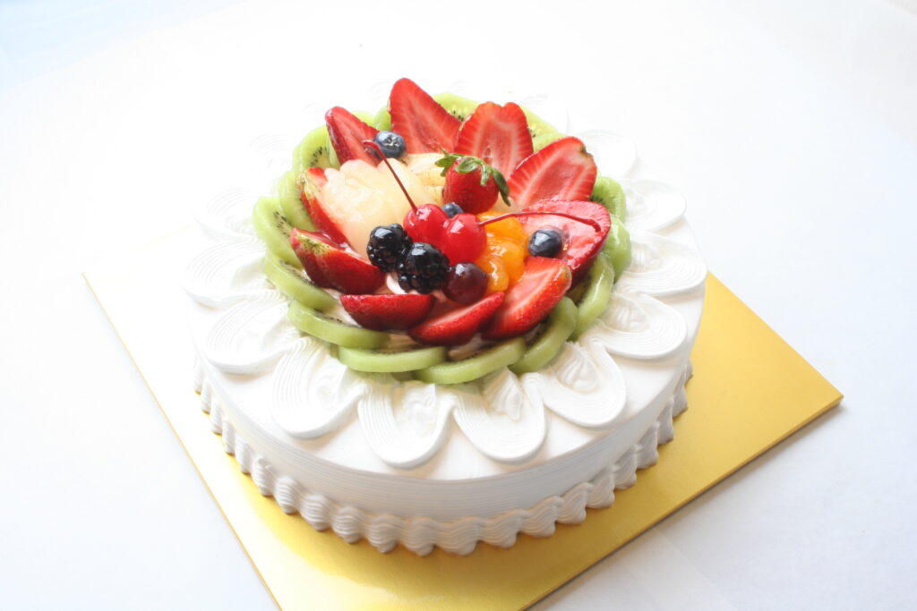 Fresh fruit cake
