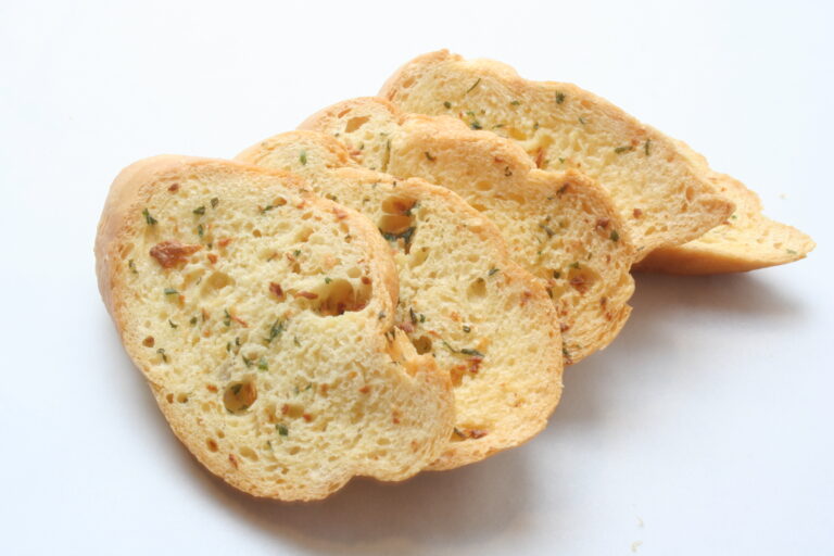 Crispy garlic bread